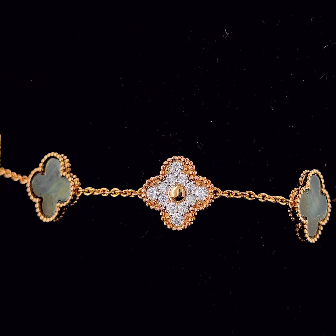 18K Rose Gold Mother-of-Pearl Clover Diamond Bracelet
